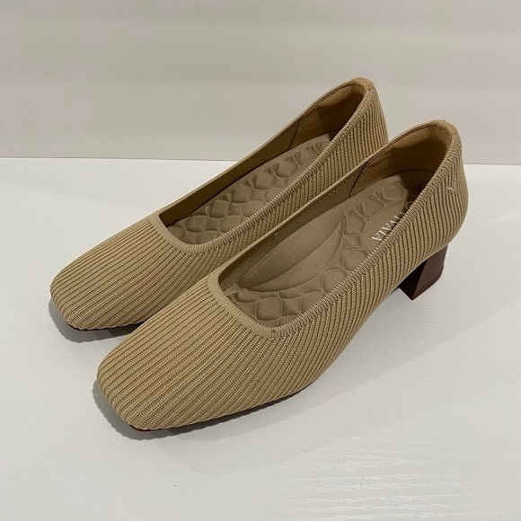 Women\'s Beige Knit Block Heel Pumps main image 8
